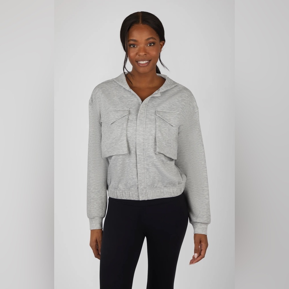 Yogalicious Scuba Autumn Elastic Hem Zip Up Hooded Jacket Heather Grey NWT M